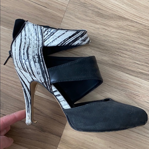 Animal print heels - Picture 2 of 2